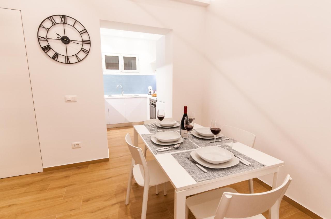 White Home 카스텔라마레델골포 외부 사진