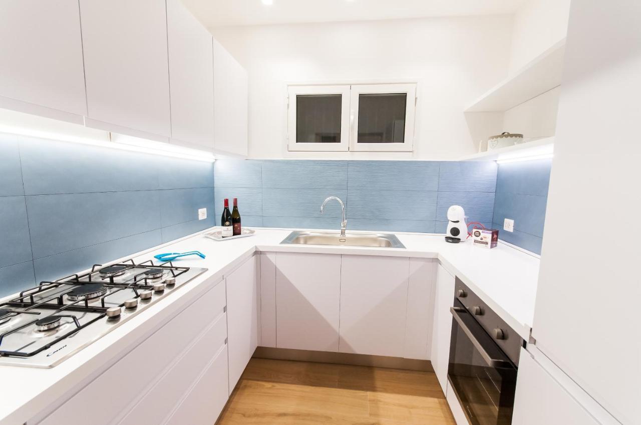 White Home 카스텔라마레델골포 외부 사진